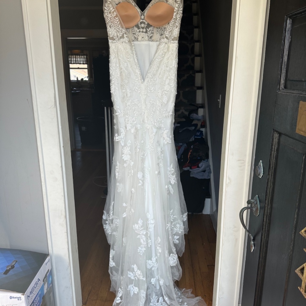 Maggie Sottero Greenley Dress size 6 - Picture 2 of 5